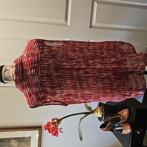 Liz Claiborne Red and White Patterned Sleeveless Top - Picture 6 of 10